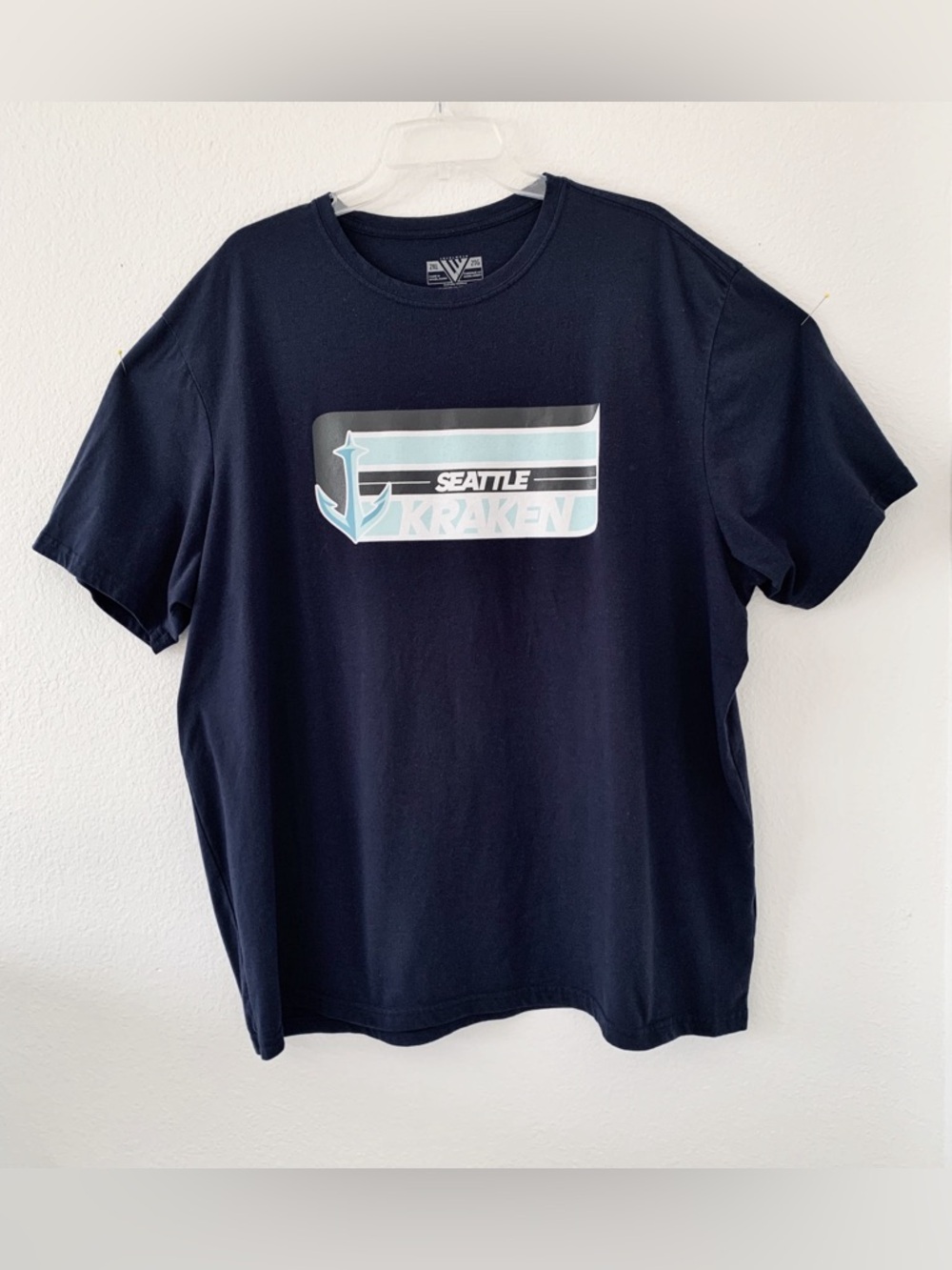 ▪️Seattle KRAKEN Navy Blue T-shirt with Graphic ~ 2XL